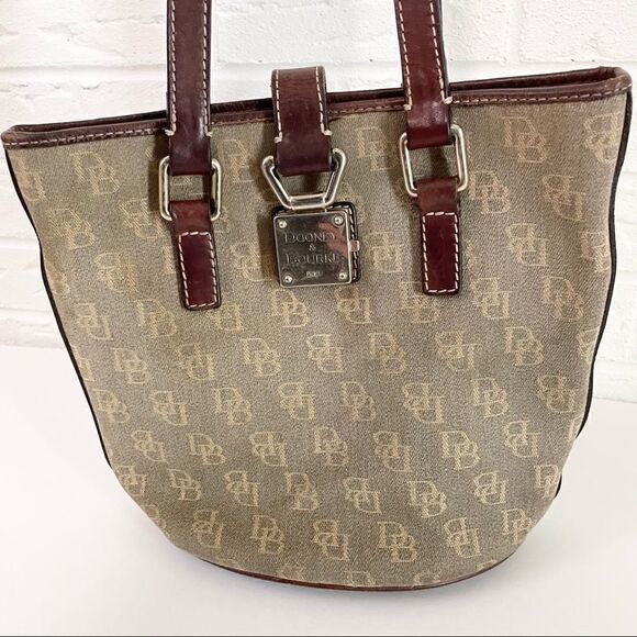 VINTAGE Dooney & Bourke Signature Logo Bucket Bag - Picture 3 of 7
